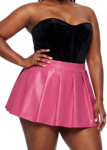 Plus size faux leather pleated skort
